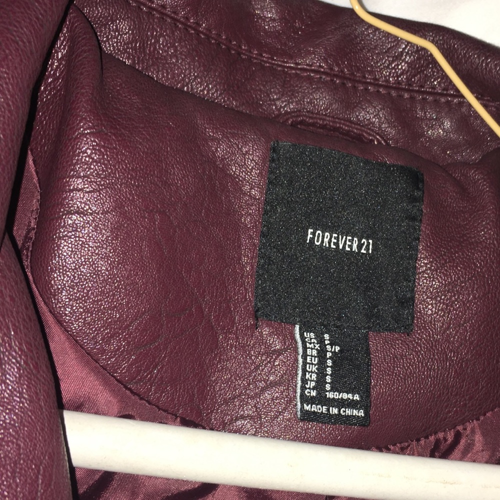 leather jacket - Picture 3 of 4